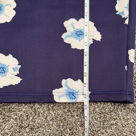 Navy white flower skirt - Picture 5 of 5